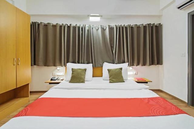 Kanak Beacon Hotel - Ashram Road Ahmedabad Eksteriør bilde